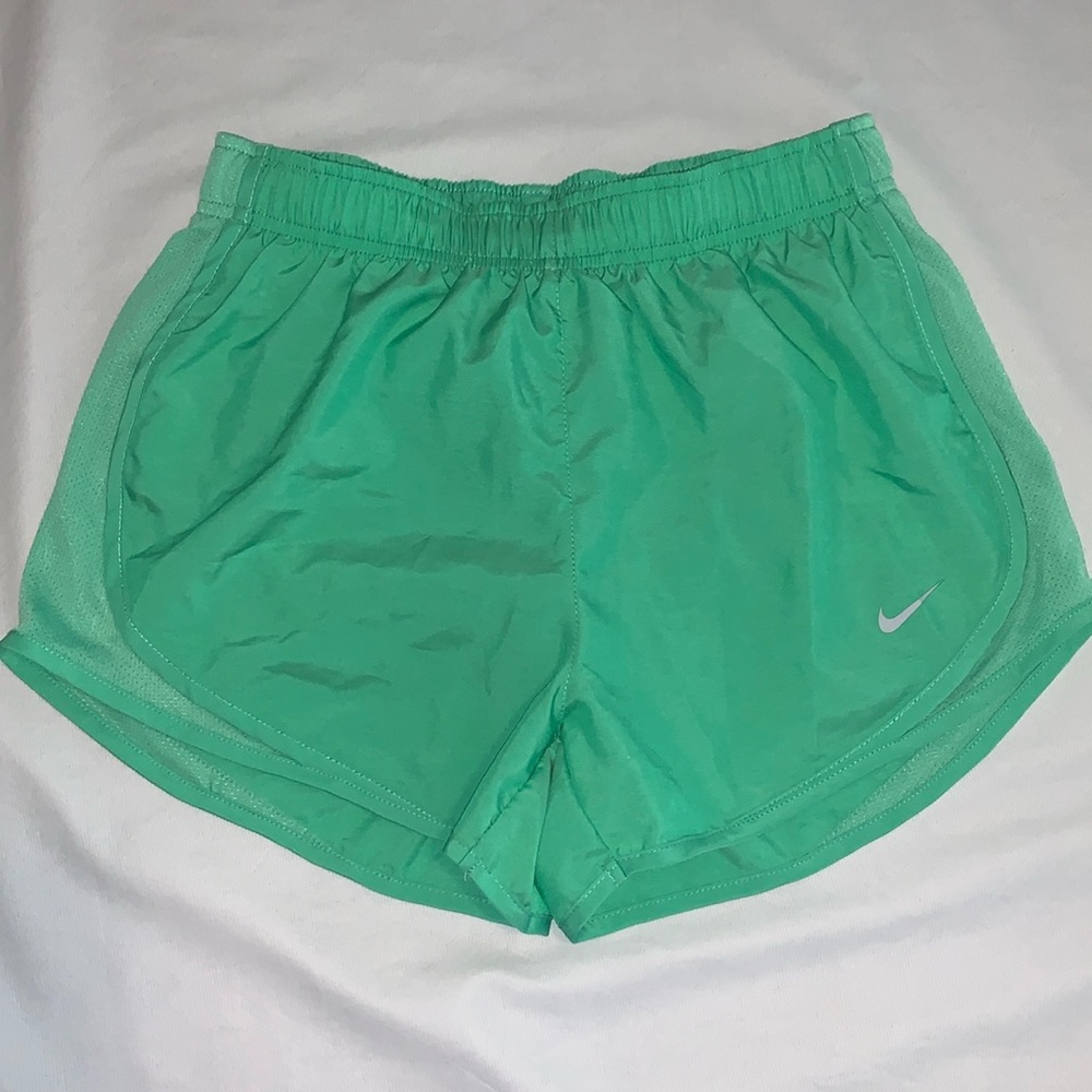 women’s nike shorts
